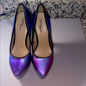 Size 10 Women’s galaxy platforms